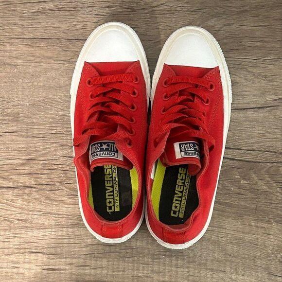 Converse Chuck Taylor 11 Women’s Shoes Size 6.5 Red - Picture 7 of 8